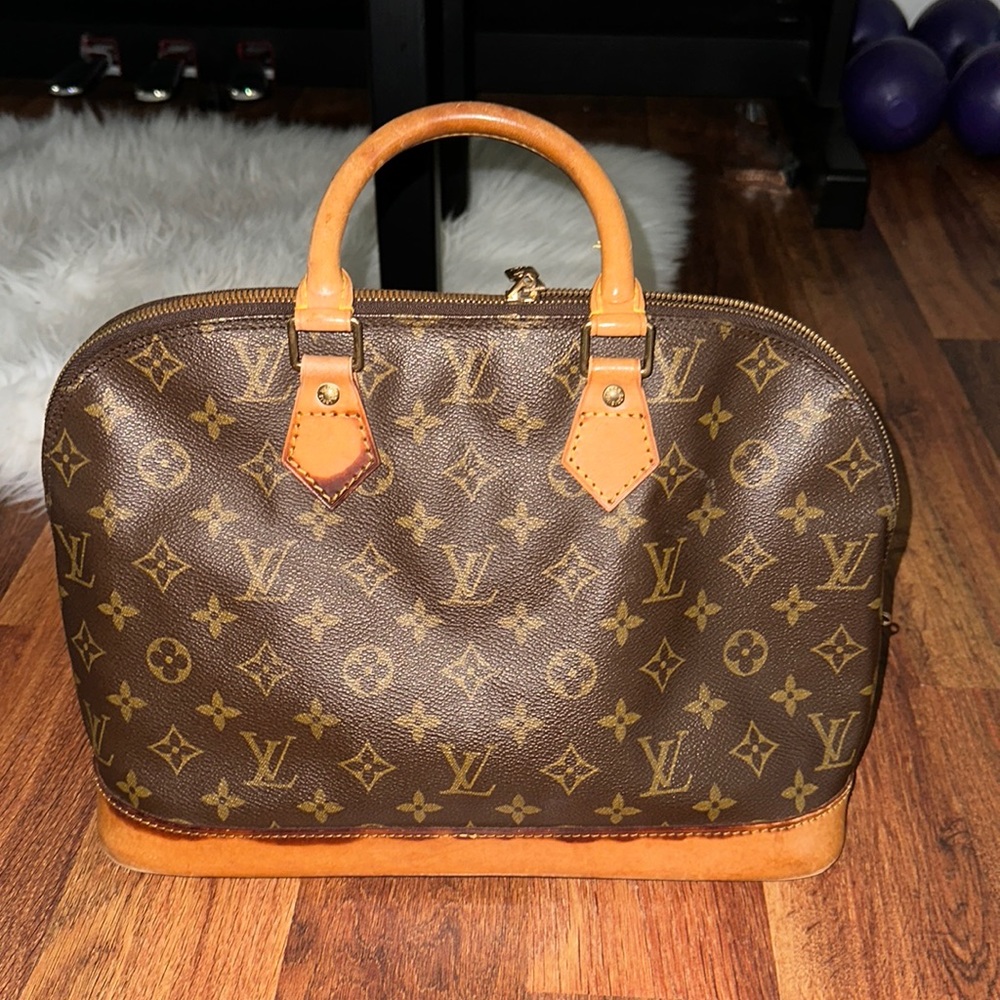 Louis Vuitton Alma